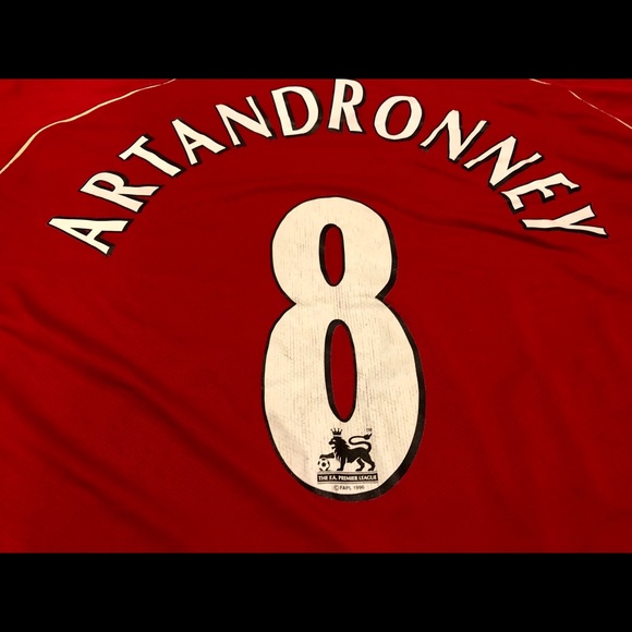 Manchester United Jersey made by Nike - Picture 2 of 7